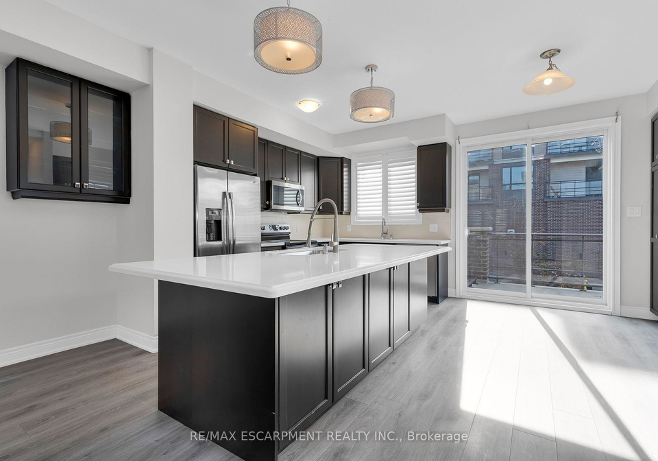 2-waterview-lane-grimsby-ontario-x13640698