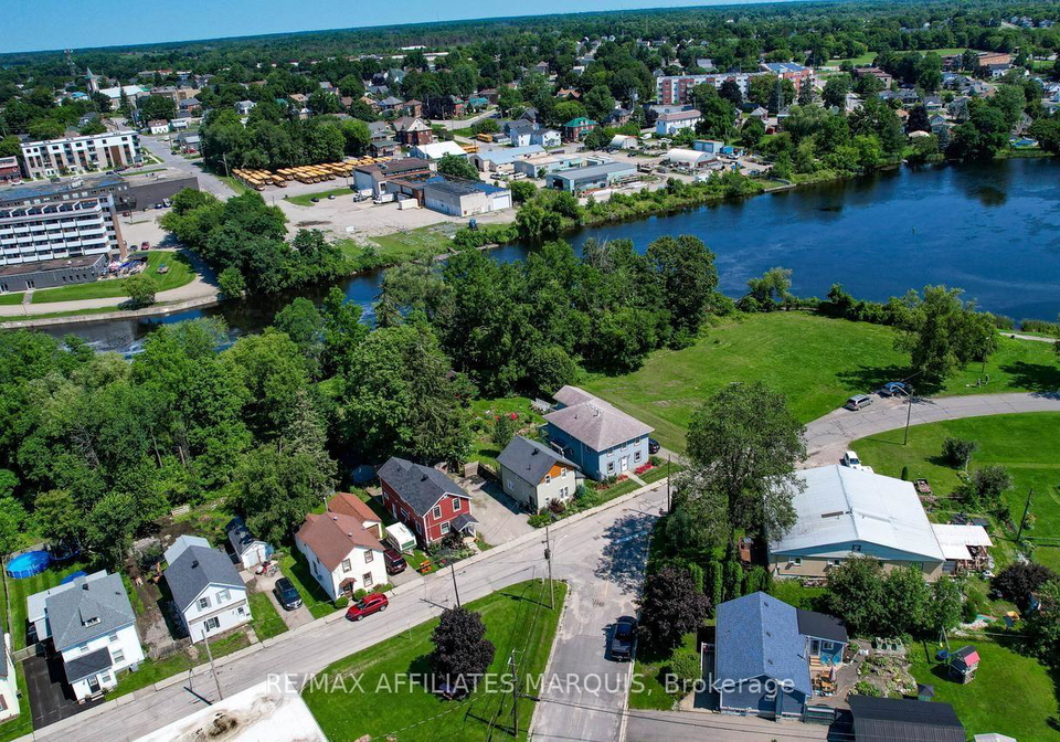 20-river-street-smiths-falls-ontario-x13640732