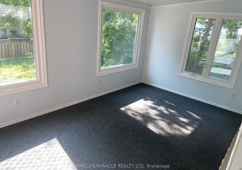 25-thornridge-crescent-kitchener-ontario-x13640754