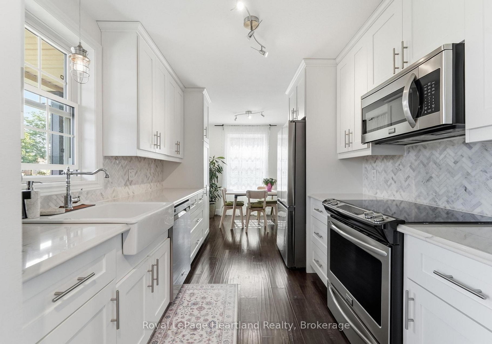 770-scott-street-w-north-perth-ontario-x13640838