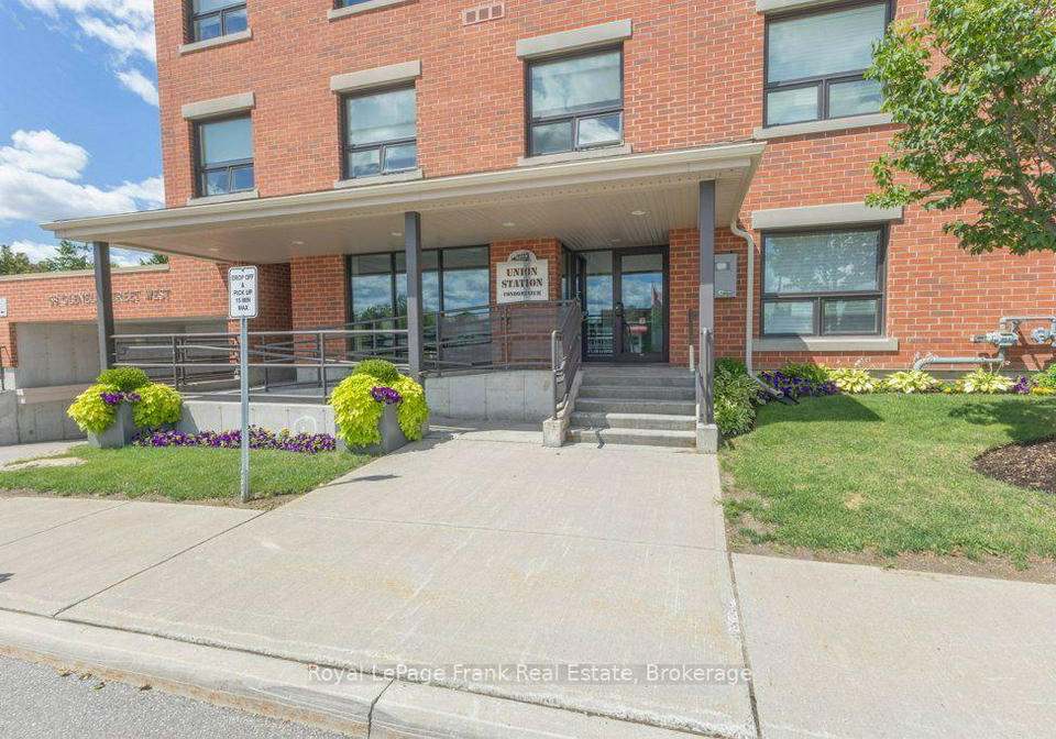 58-glenelg-street-w-kawartha-lakes-ontario-x13641284