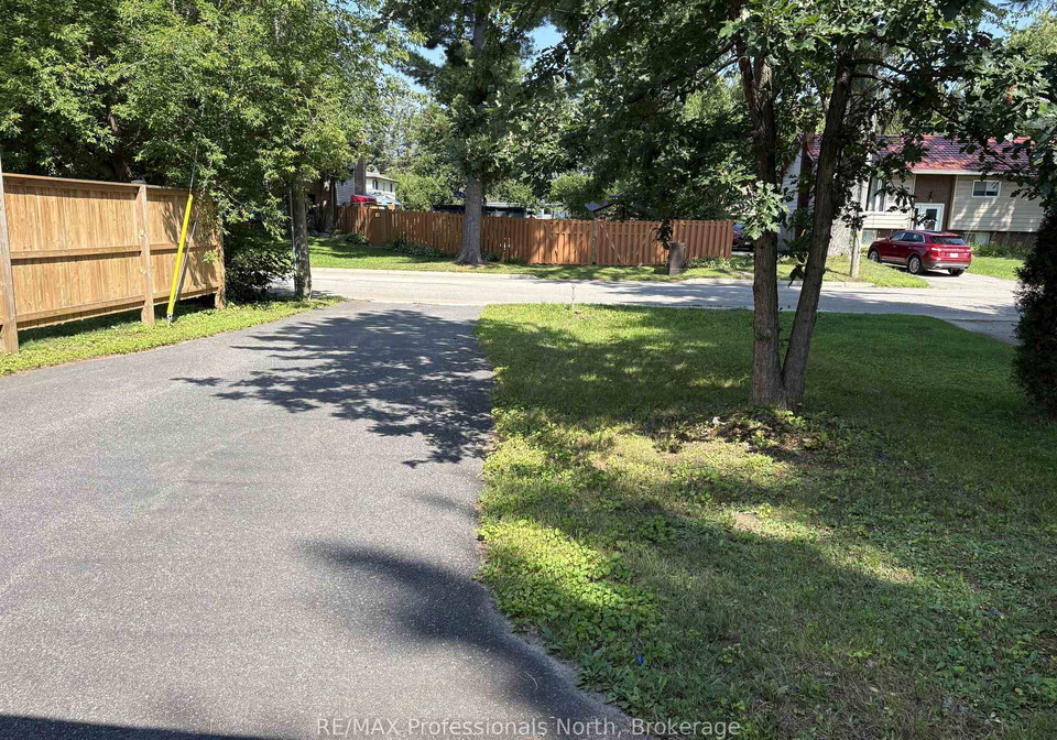 4-north-street-n-bracebridge-ontario-x13641302