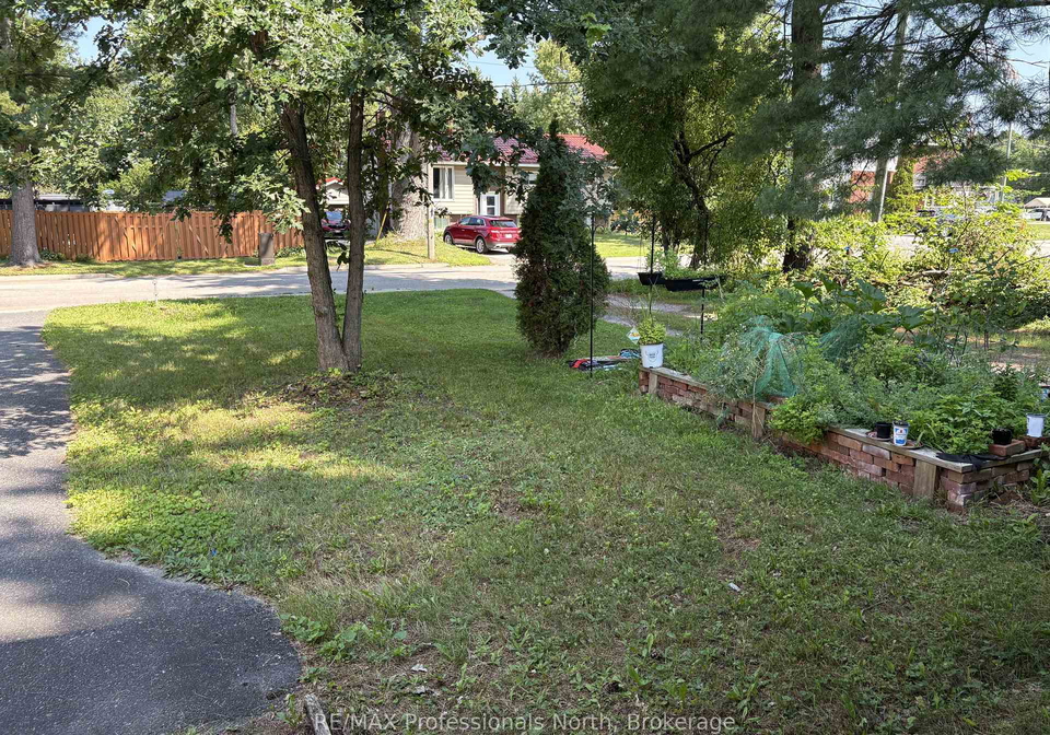 4-north-street-n-bracebridge-ontario-x13641302