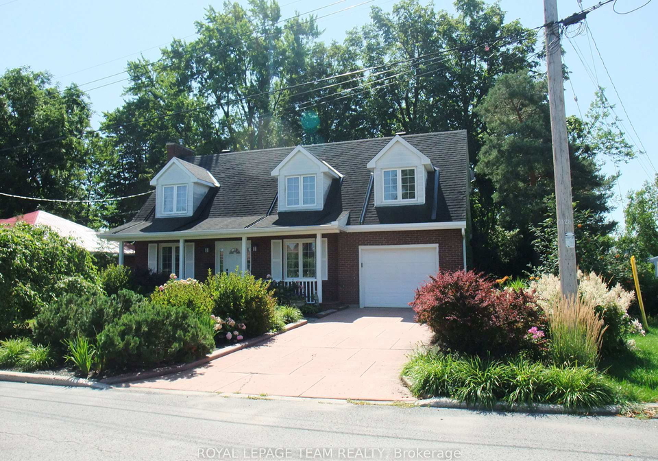 32-gary-crescent-arnprior-ontario-x13641312