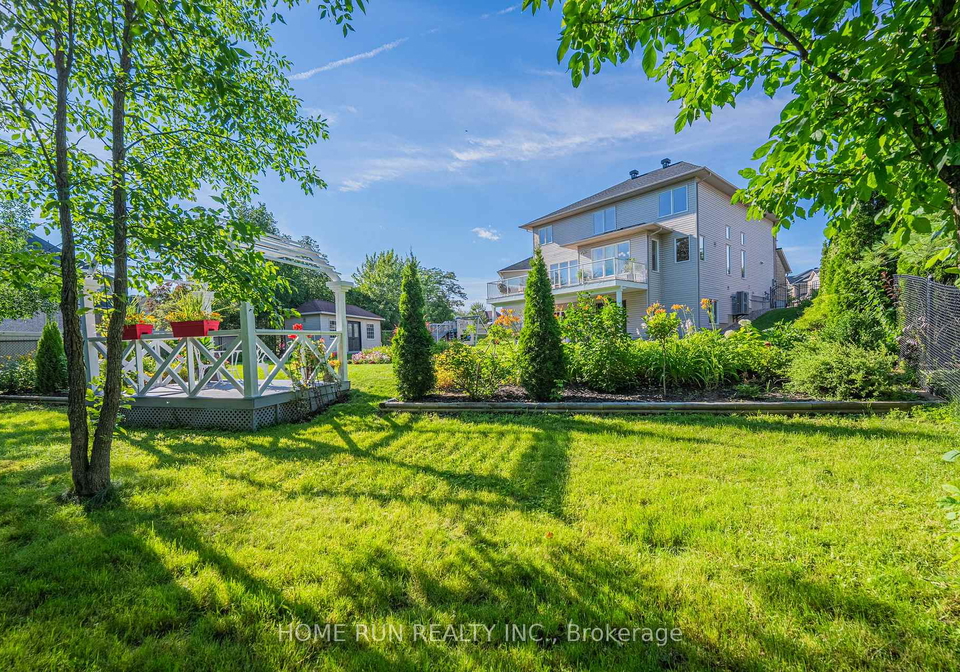 233-marjan-crescent-ottawa-ontario-x13641330