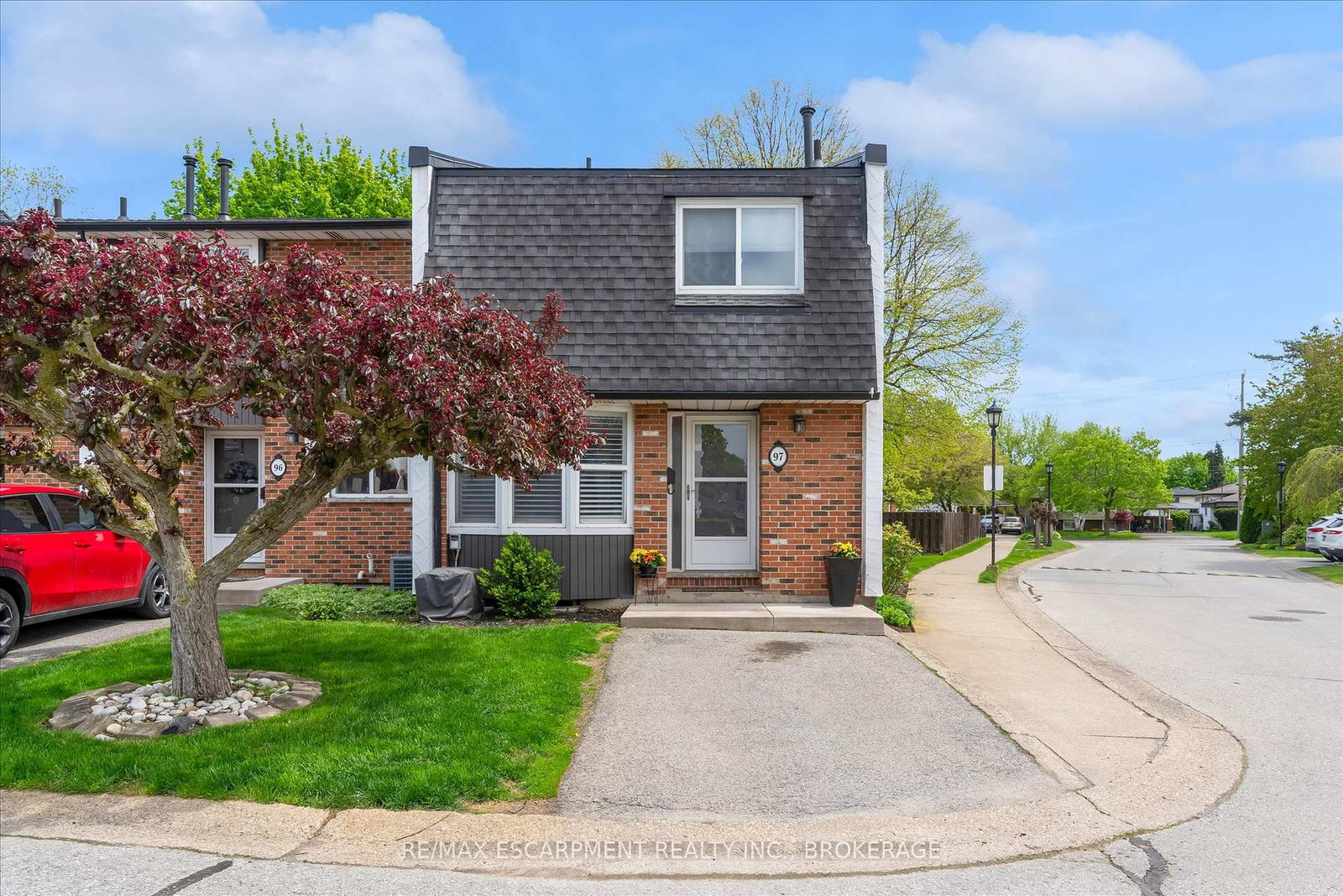 77-linwell-road-st-catharines-ontario-x13641338