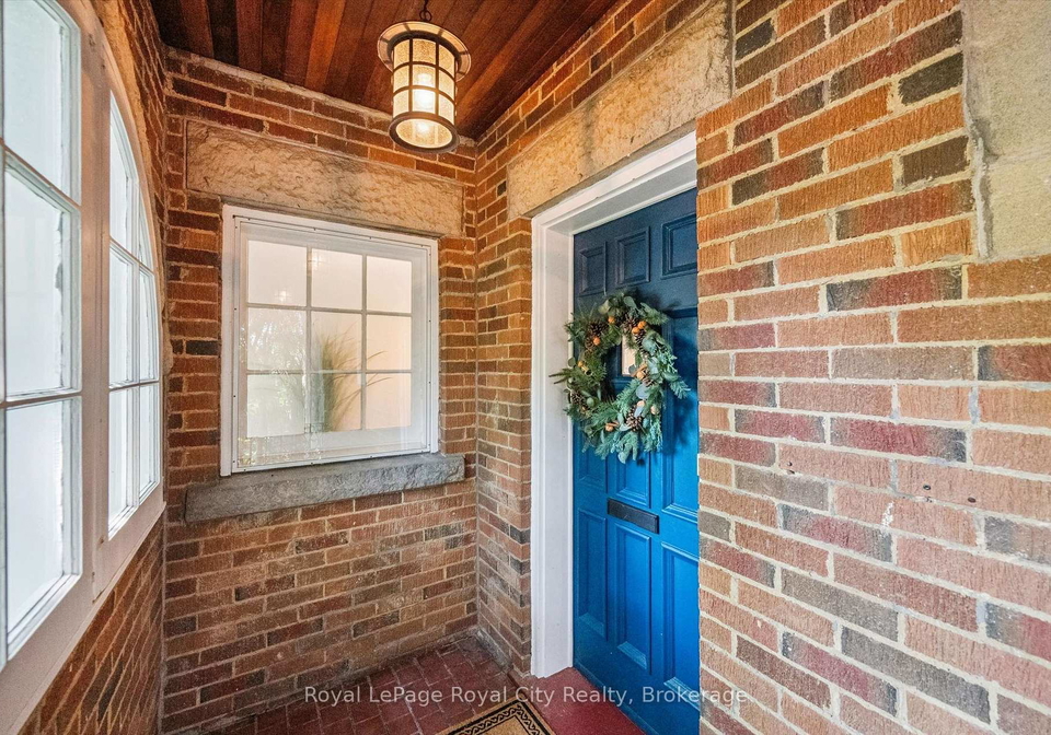 1-barber-avenue-guelph-ontario-x13641384