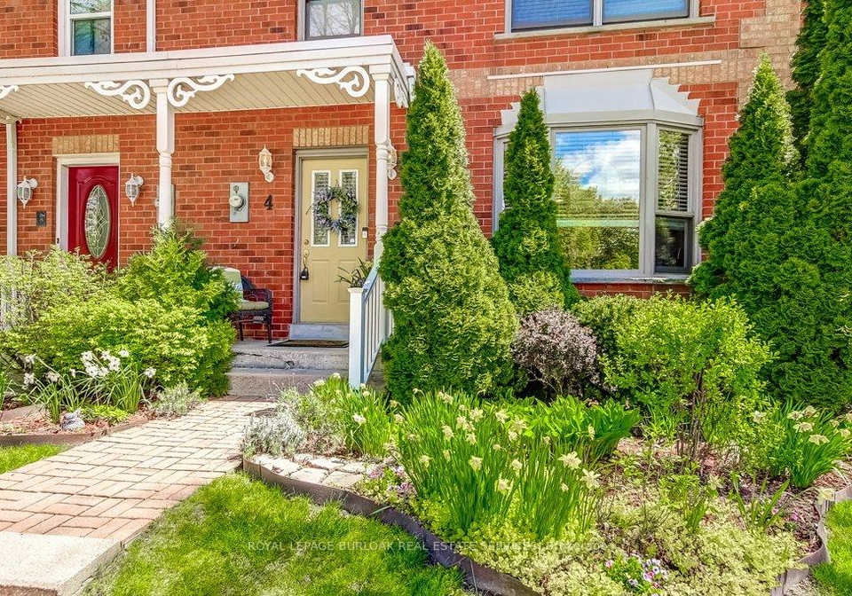 4-edgewater-drive-hamilton-ontario-x13641460