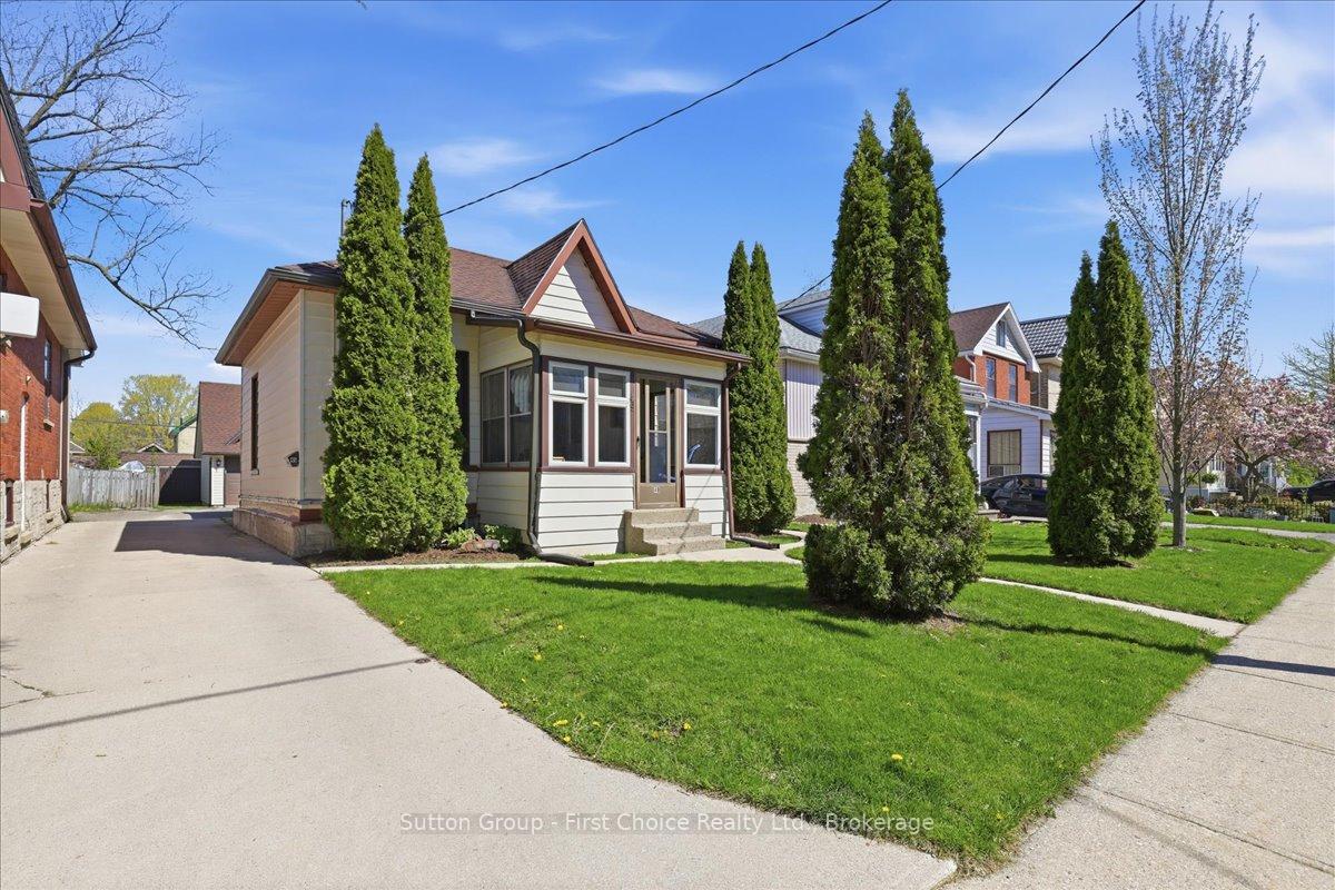 49-well-street-stratford-ontario-x13641550