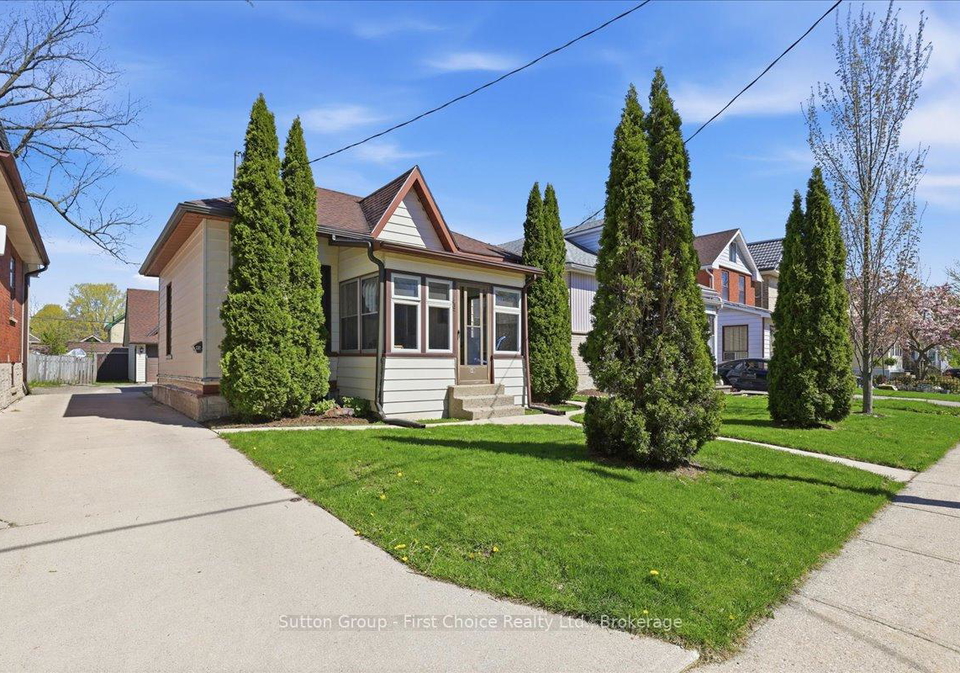 49-well-street-stratford-ontario-x13641550