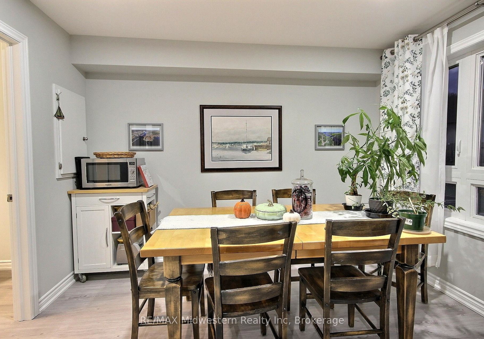 287-chapel-hill-drive-kitchener-ontario-x13641638