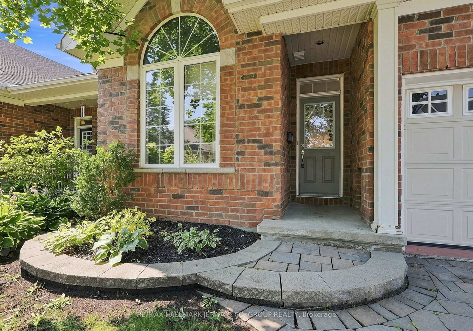 110-heathercrest-private-ottawa-ontario-x13641846