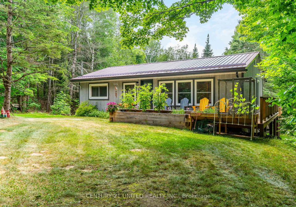 1001-english-circle-highlands-east-ontario-x13641948