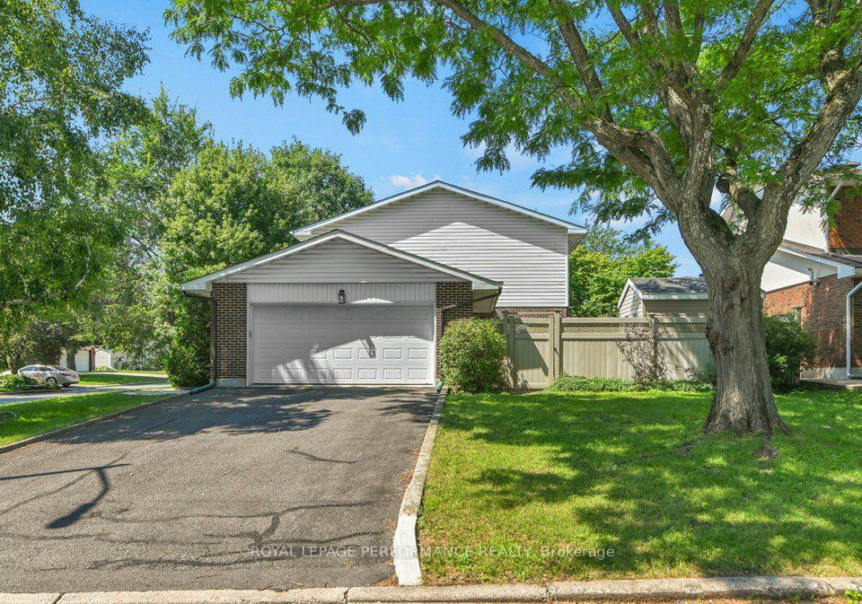 2401-wyndale-crescent-ottawa-ontario-x13641950