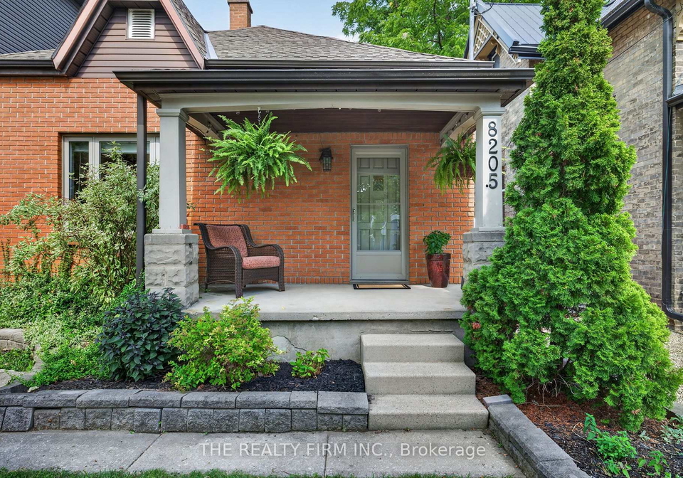 8205-maitland-street-london-east-ontario-x13642048