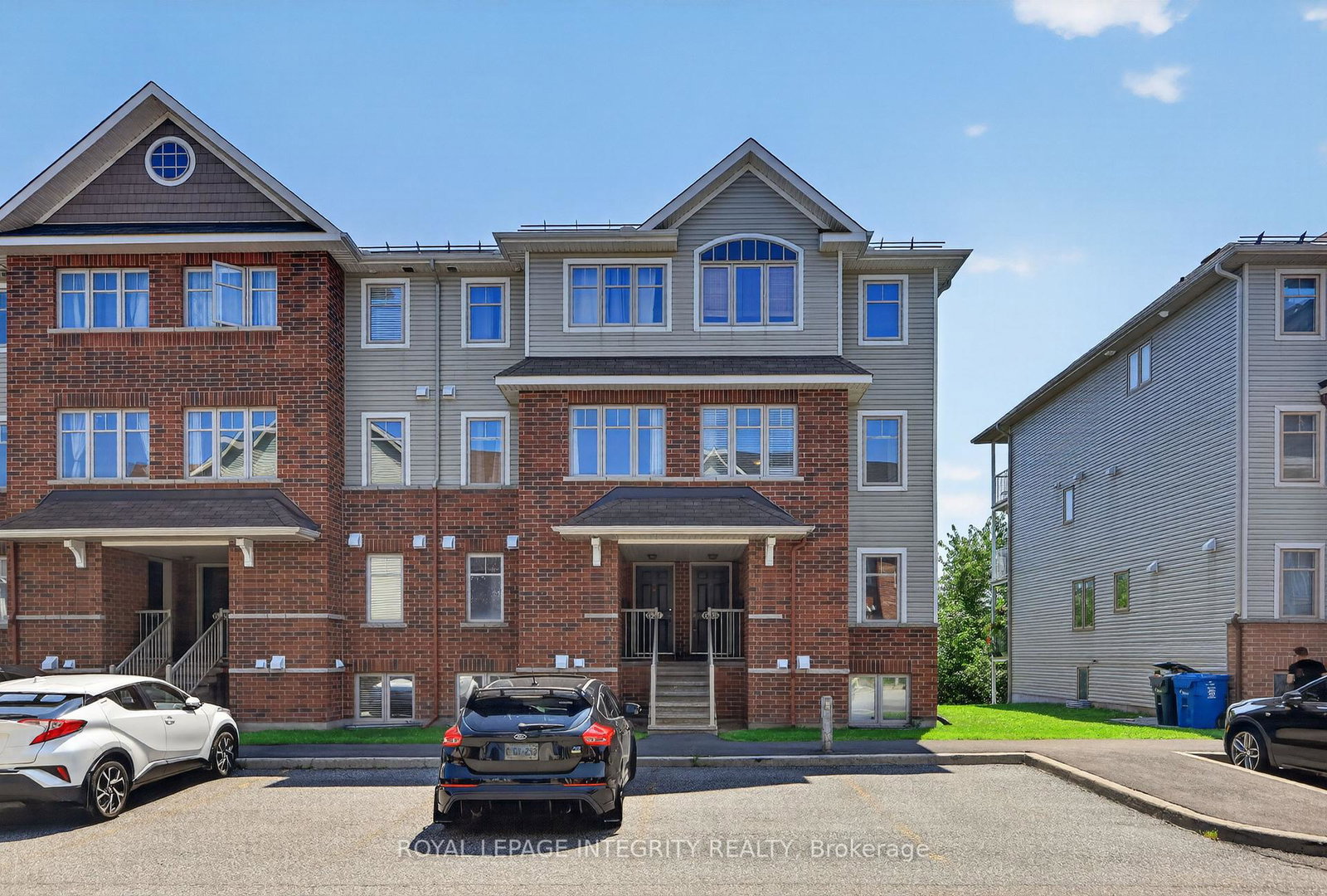 635-reardon-private-ottawa-ontario-x13642106
