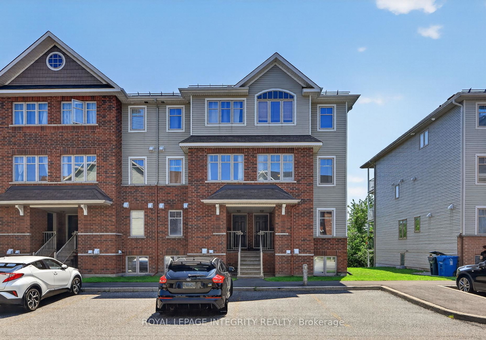 635-reardon-private-ottawa-ontario-x13642106