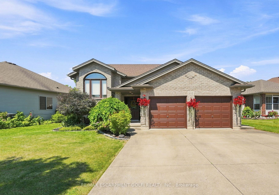 202-wellbrook-boulevard-welland-ontario-x13642202