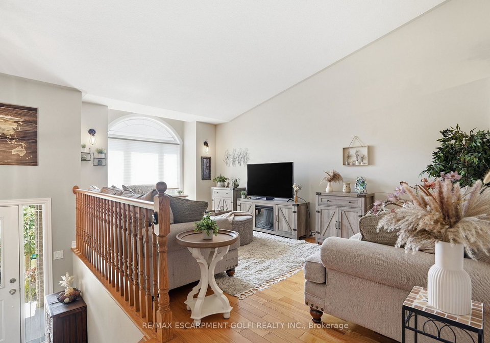 202-wellbrook-boulevard-welland-ontario-x13642202