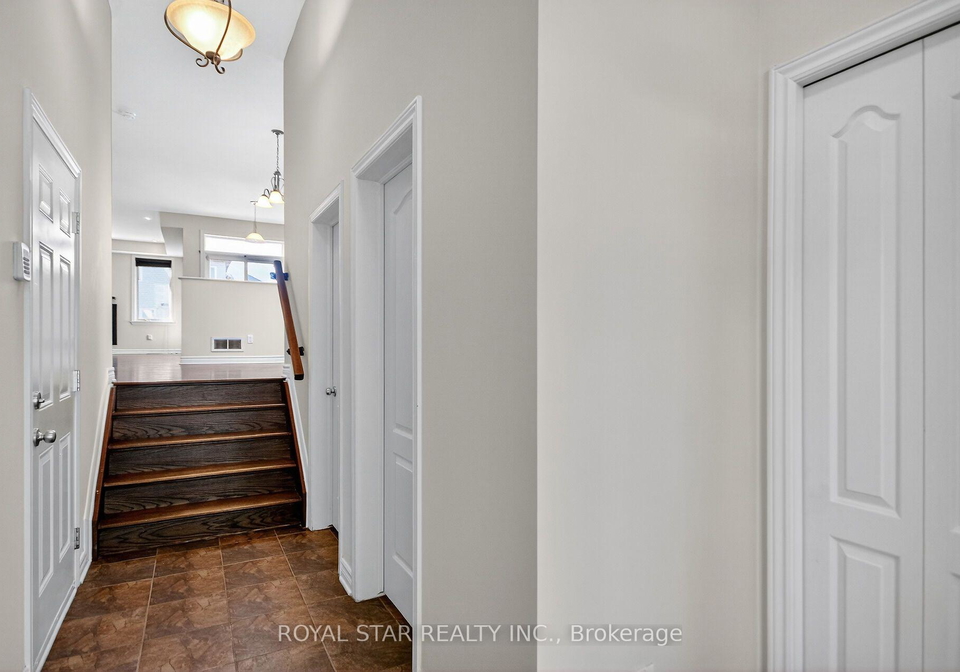 272-broxburn-crescent-ottawa-ontario-x13642282