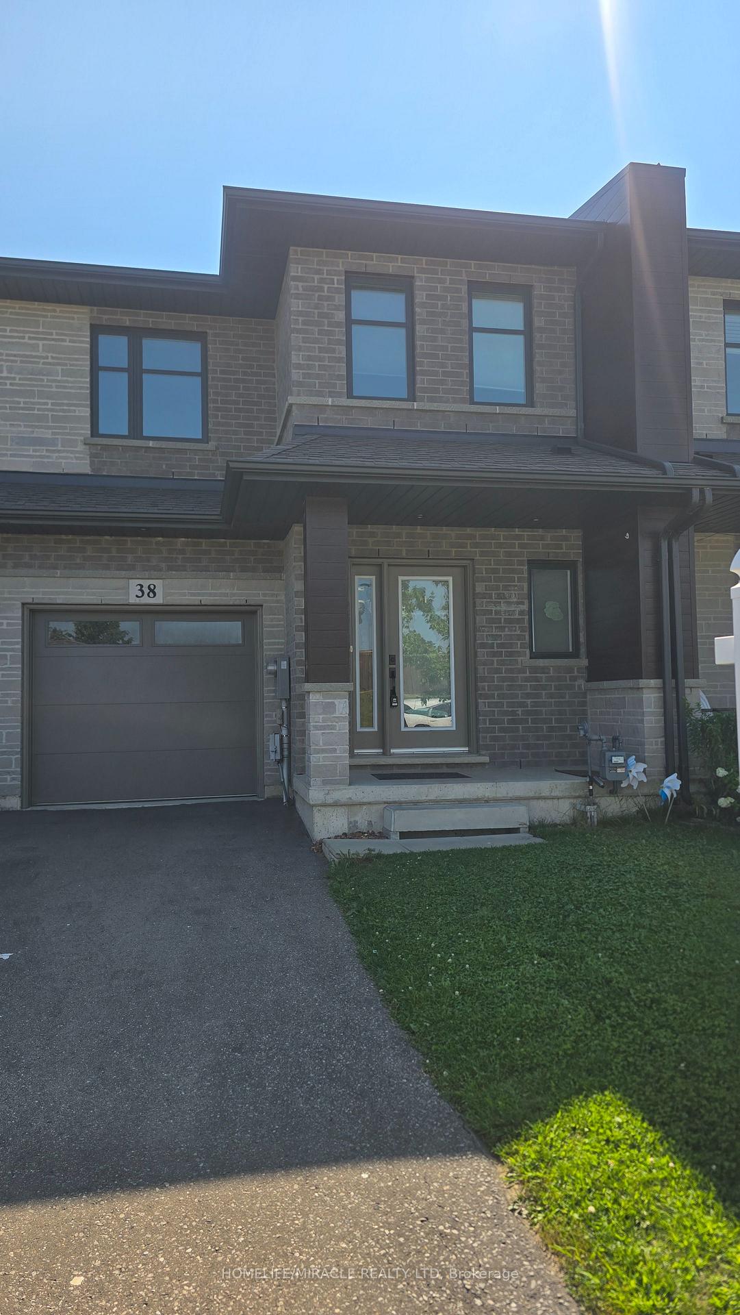 38-jayla-lane-west-lincoln-ontario-x13642464