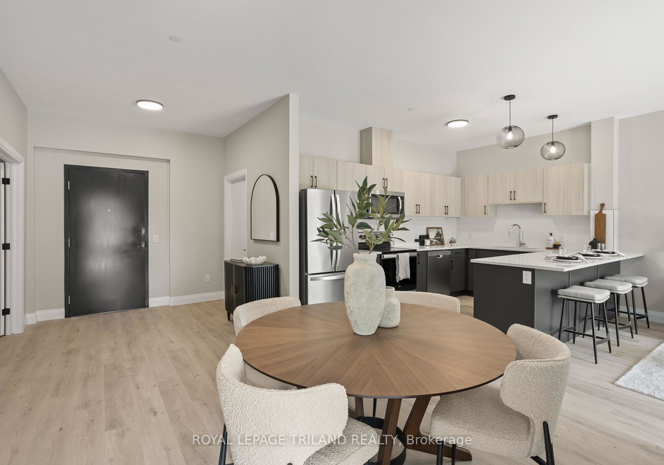 33318-richmond-street-lucan-biddulph-ontario-x13642484