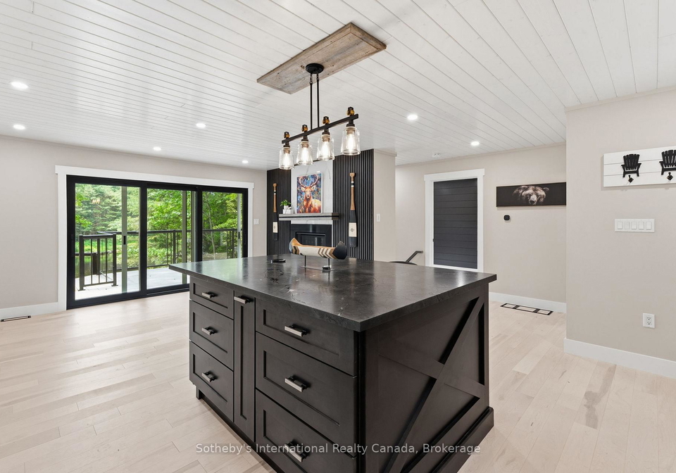 1023-strachan-point-road-muskoka-lakes-ontario-x13642594