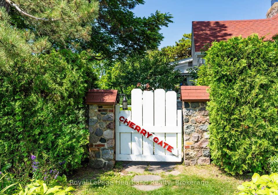 284-w-elgin-avenue-w-goderich-ontario-x13642770
