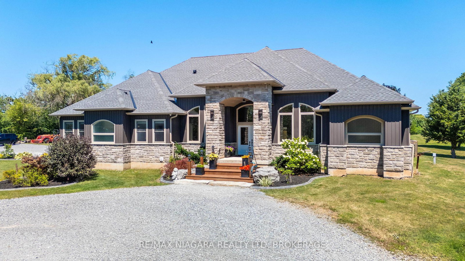 2439-miller-road-port-colborne-ontario-x13642818