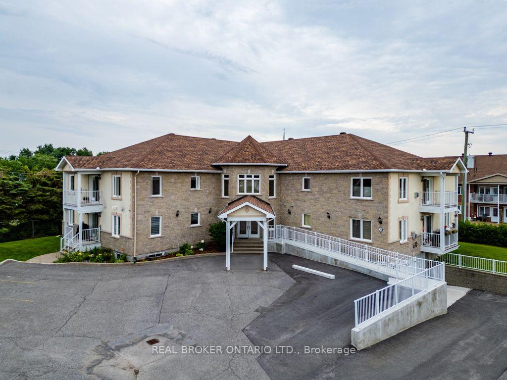 32-la-croisee-street-russell-ontario-x13643136
