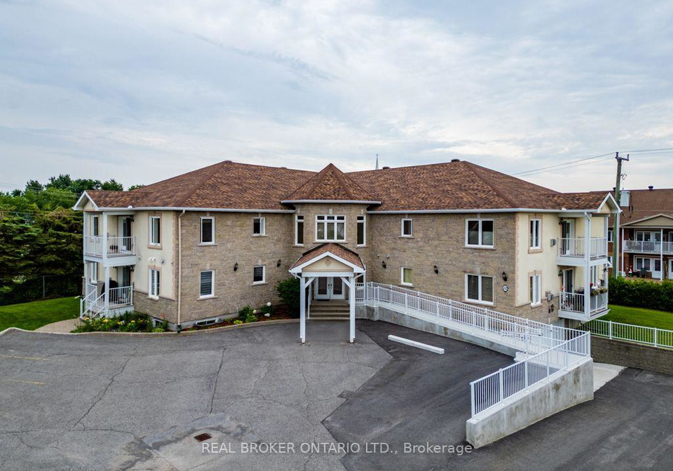 32-la-croisee-street-russell-ontario-x13643136