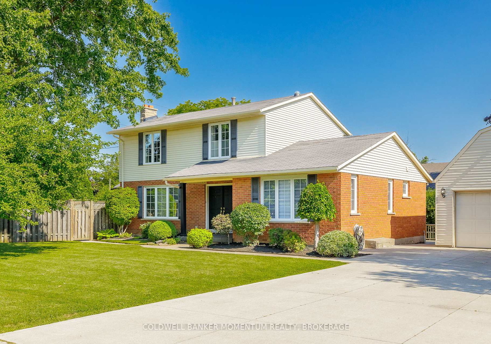 212-livingston-avenue-grimsby-ontario-x13643170