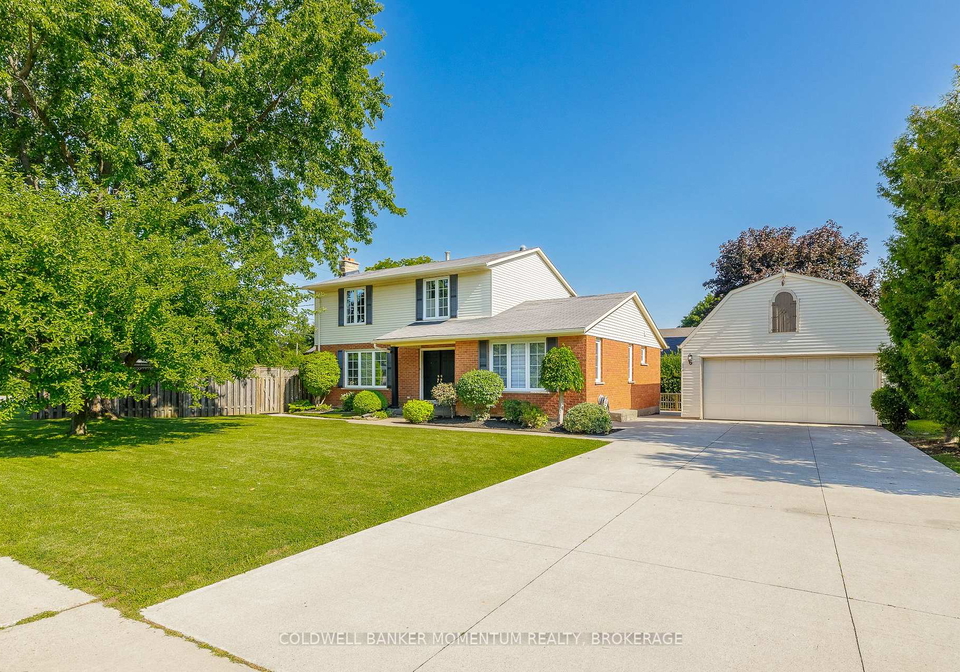 212-livingston-avenue-grimsby-ontario-x13643170