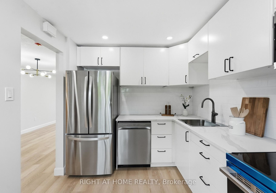 7874-jeanne-darc-boulevard-ottawa-ontario-x13643184