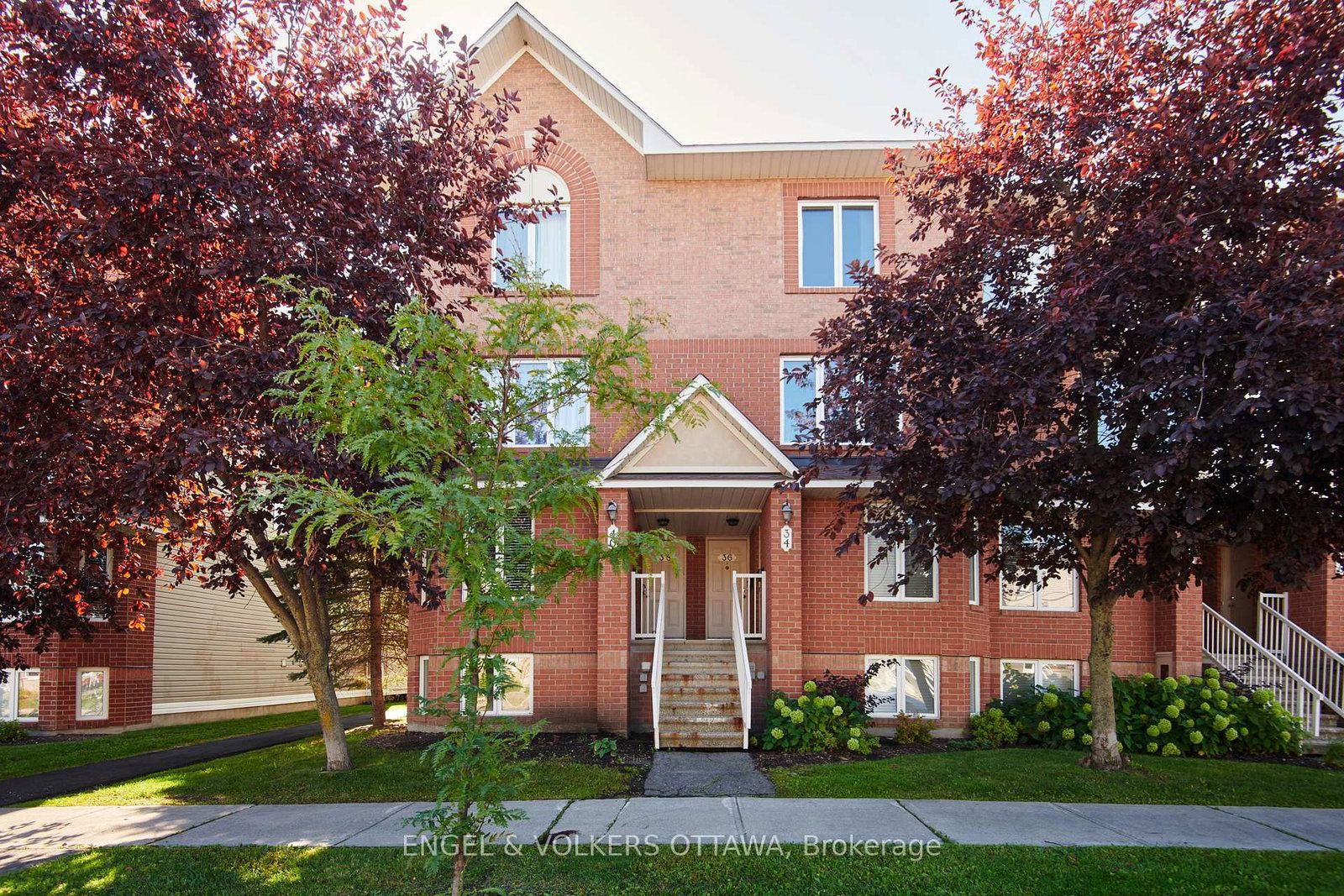38-lakepointe-drive-ottawa-ontario-x13643186