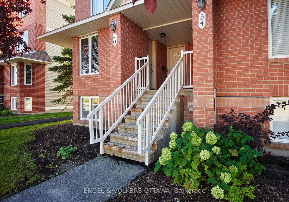 38-lakepointe-drive-ottawa-ontario-x13643186