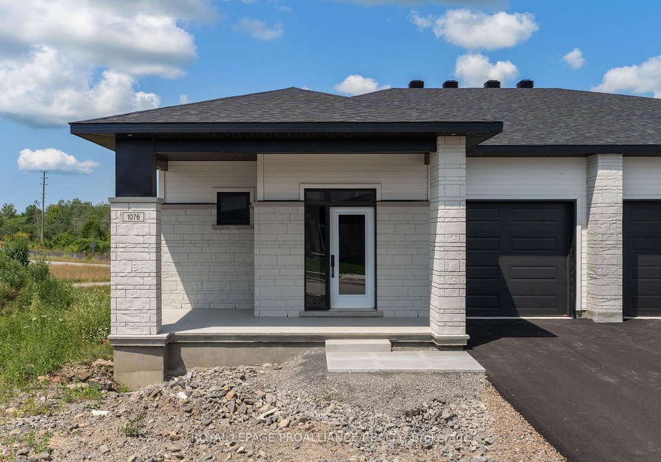 1076-moore-street-brockville-ontario-x13643270