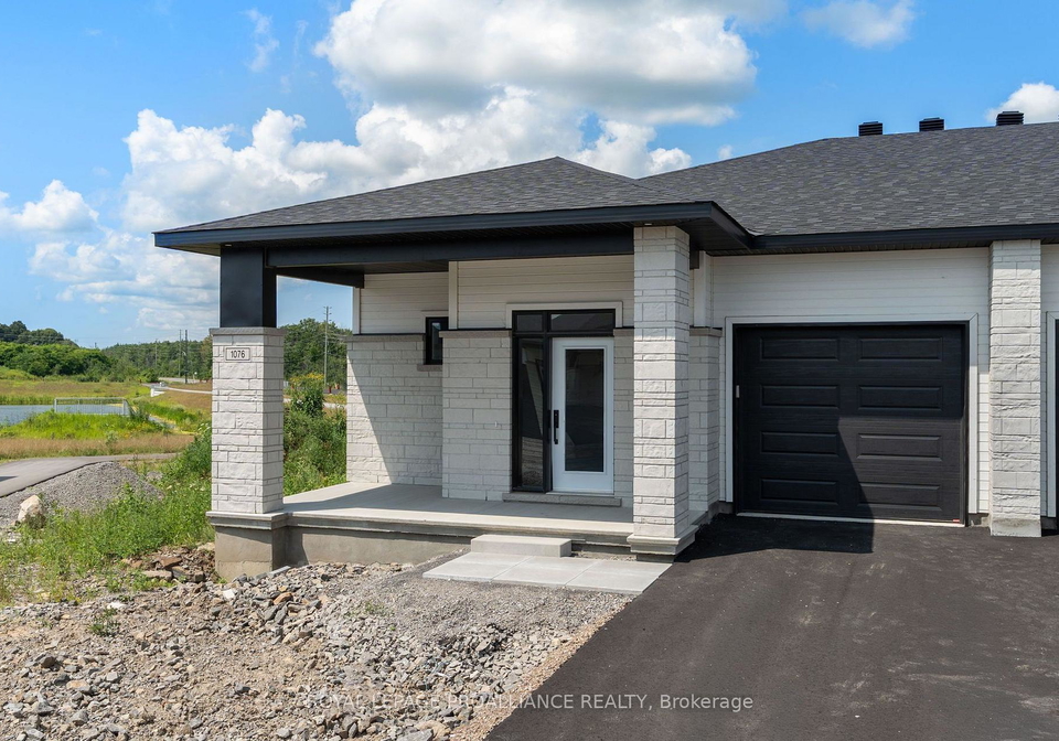 1076-moore-street-brockville-ontario-x13643270