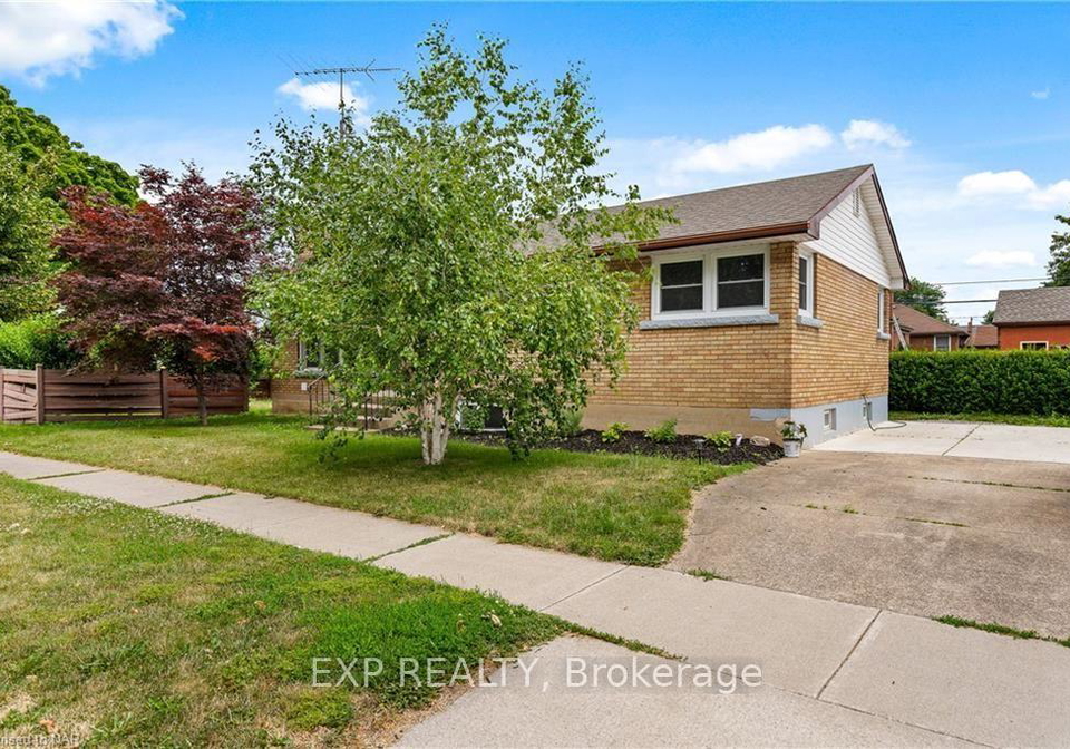 92-margery-avenue-st-catharines-ontario-x13643316