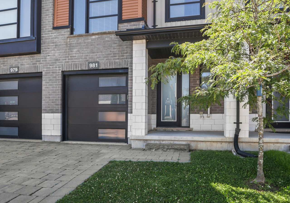 981-west-village-square-london-north-ontario-x13643326