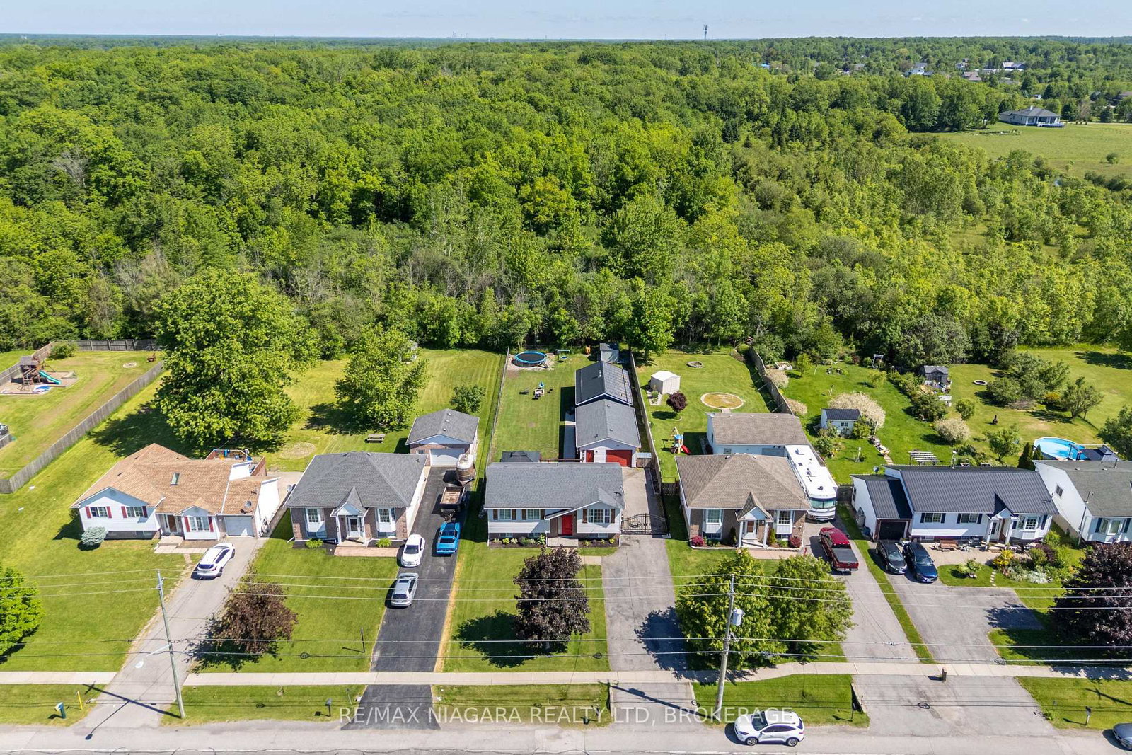 3482-dominion-road-fort-erie-ontario-x13643398