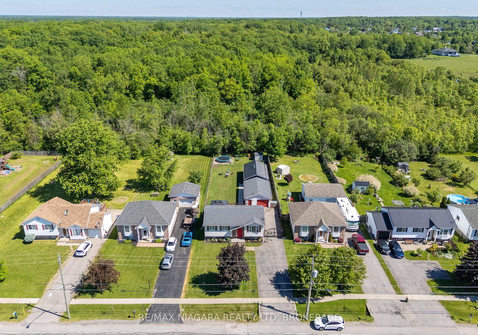 3482-dominion-road-fort-erie-ontario-x13643398