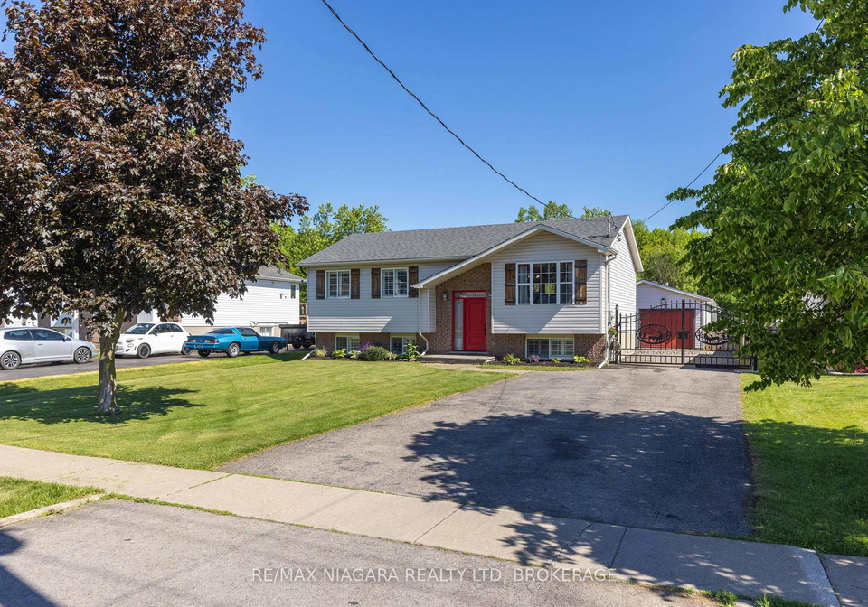 3482-dominion-road-fort-erie-ontario-x13643398