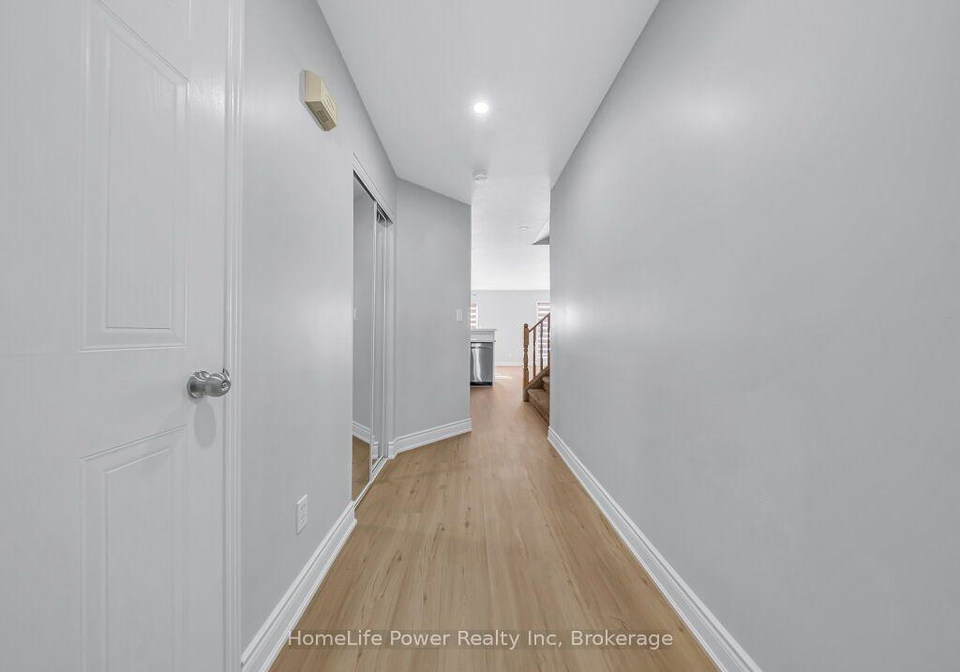 39-reistview-street-kitchener-ontario-x13643610