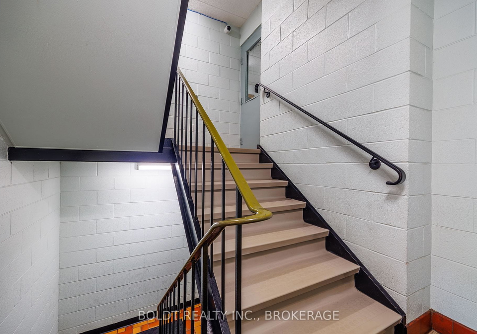 6-westlake-lane-st-catharines-ontario-x13643668