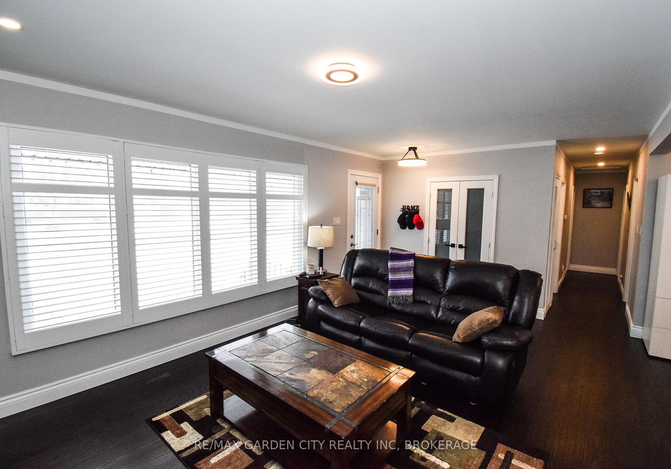 91-crescent-drive-welland-ontario-x13643672