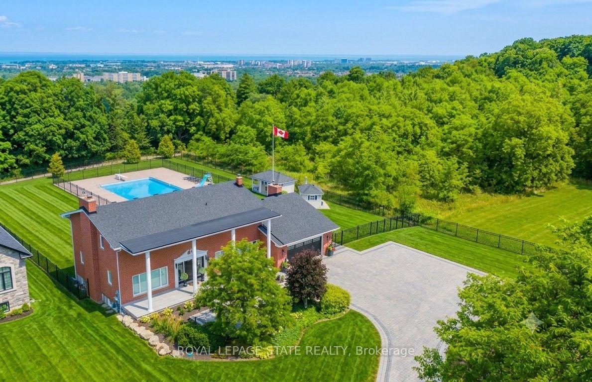 10-azalea-court-hamilton-ontario-x13643688