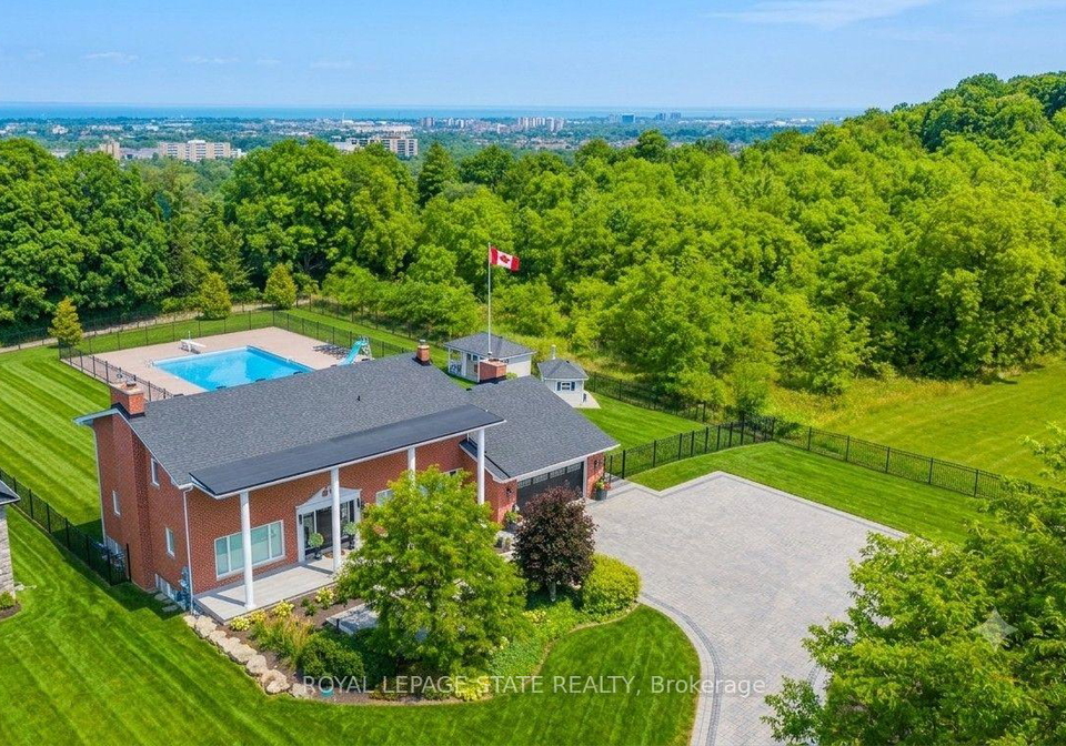 10-azalea-court-hamilton-ontario-x13643688