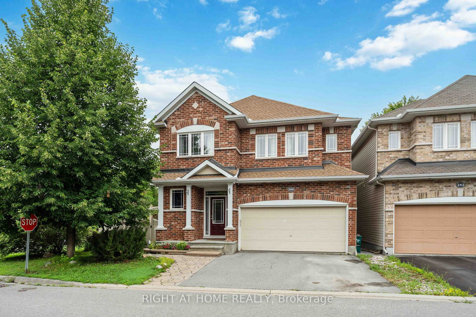 250-tofino-private-kanata-ontario-x13643724