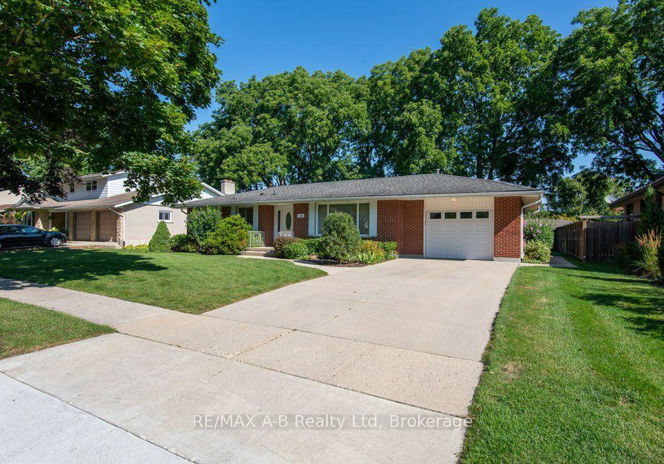 174-neal-avenue-stratford-ontario-x13643774